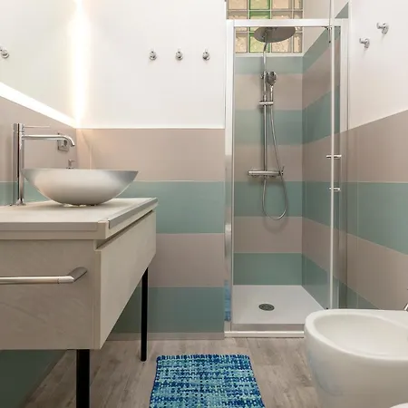 Thomas' House Apartment