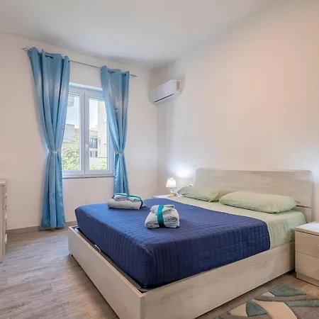 Thomas' House Apartman